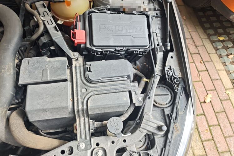 Used Buick Regal 2019 20T Elite Version China V Standard Engine Bay Left