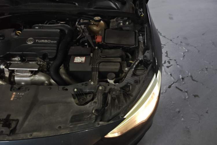 Used Buick Regal 2019 20T Elite Version China VI Standard Engine Bay Left