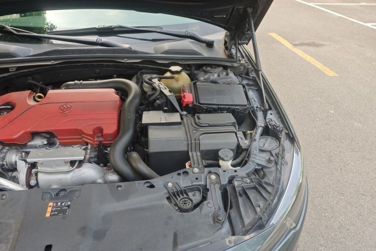 Used Buick Regal 2019 20T Elite Version China VI Standard Engine Bay Left