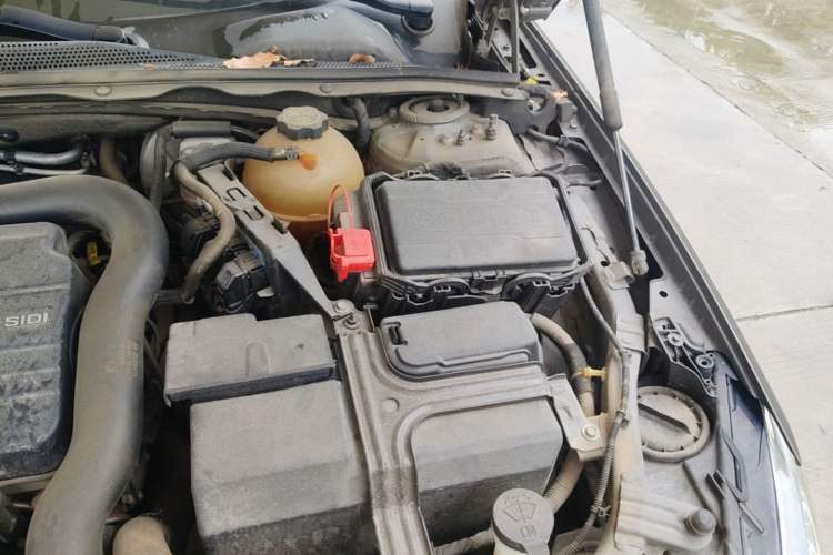 Used Buick Regal 2019 20T Elite Version China VI Standard Engine Bay Left