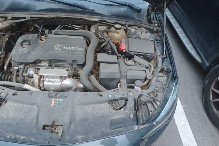Used Buick Regal 2019 20T Elite Version China VI Standard Engine Bay Left