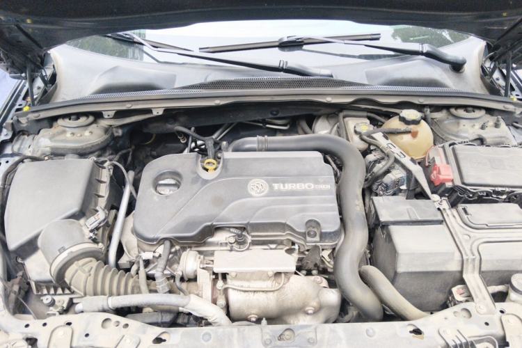 Used Buick Regal 2019 20T Elite Version China VI Standard Engine Bay