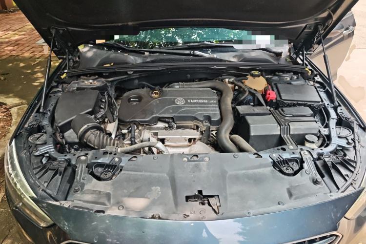 Used Buick Regal 2019 20T Elite Version China VI Standard Engine Bay