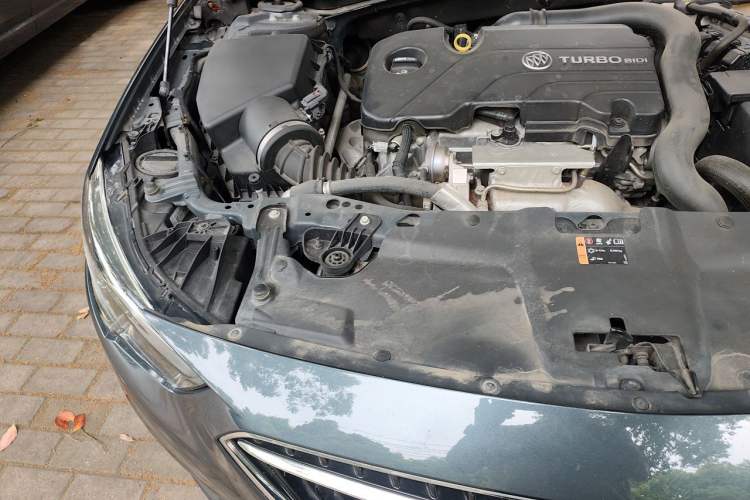 Used Buick Regal 2019 20T Elite Version China VI Standard Engine Bay Right