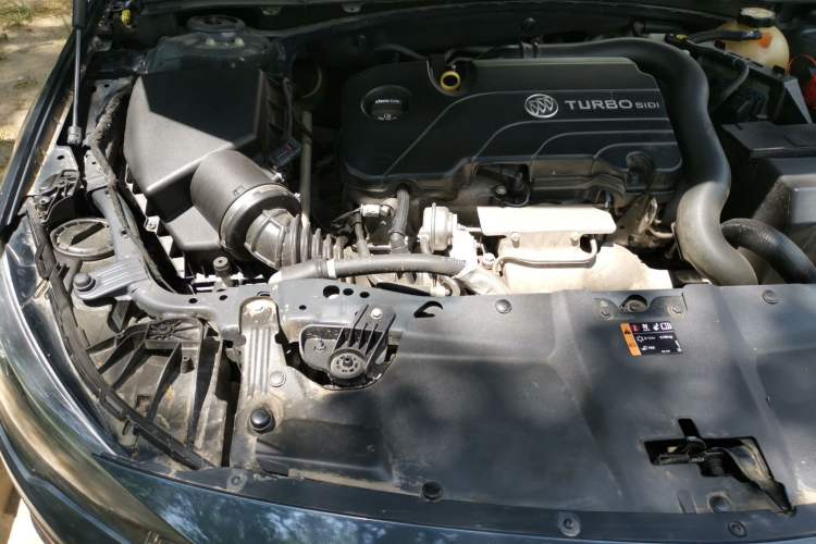 Used Buick Regal 2019 20T Elite Version China VI Standard Engine Bay Right