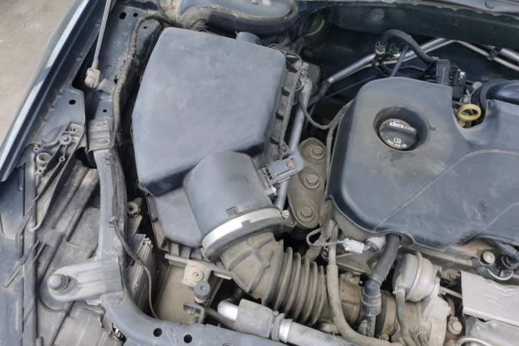 Used Buick Regal 2019 Revised 20T Luxury Version China VI Standard Engine Bay Right