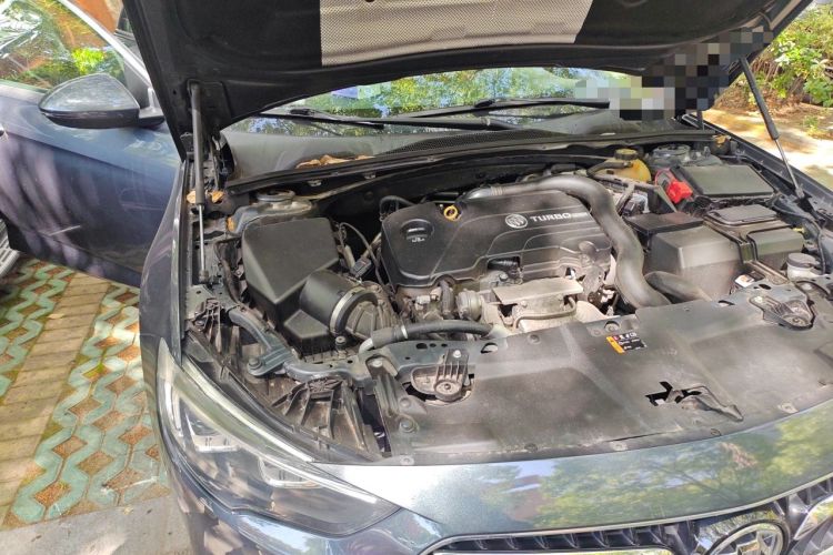 Used Buick Regal 2019 Revised 20T Luxury Version China VI Standard Engine Bay Right