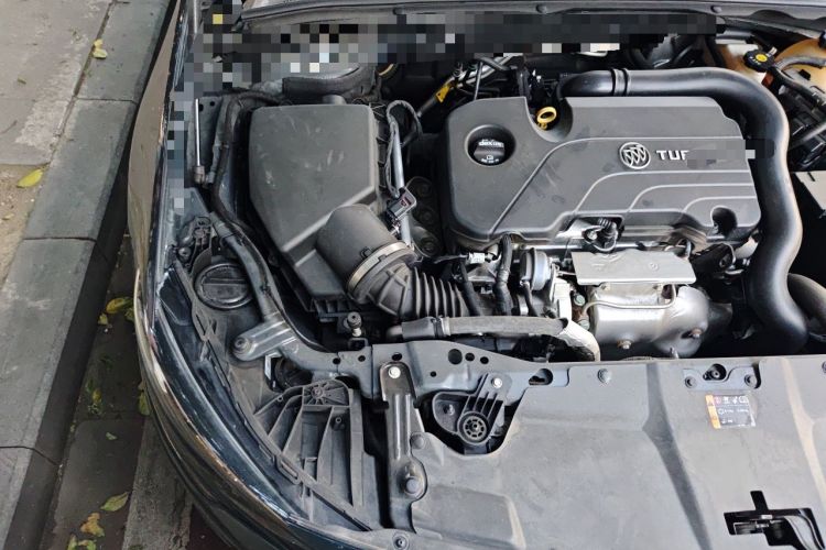 Used Buick Regal 2019 20T Elite Version China VI Standard Engine Bay Right