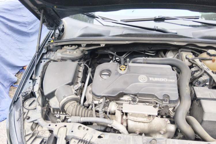Used Buick Regal 2019 20T Elite Version China VI Standard Engine Bay Right