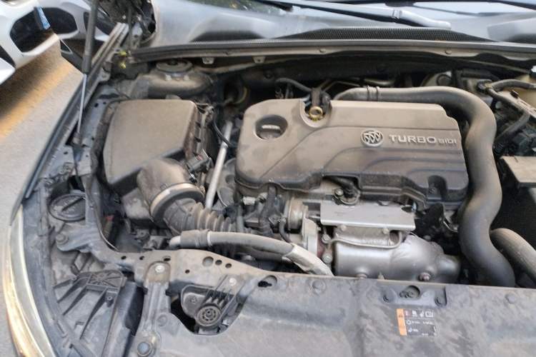 Used Buick Regal 2019 20T Elite Version China VI Standard Engine Bay Right