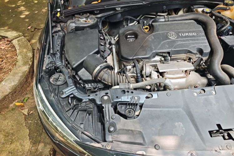 Used Buick Regal 2019 20T Elite Version China VI Standard Engine Bay Right