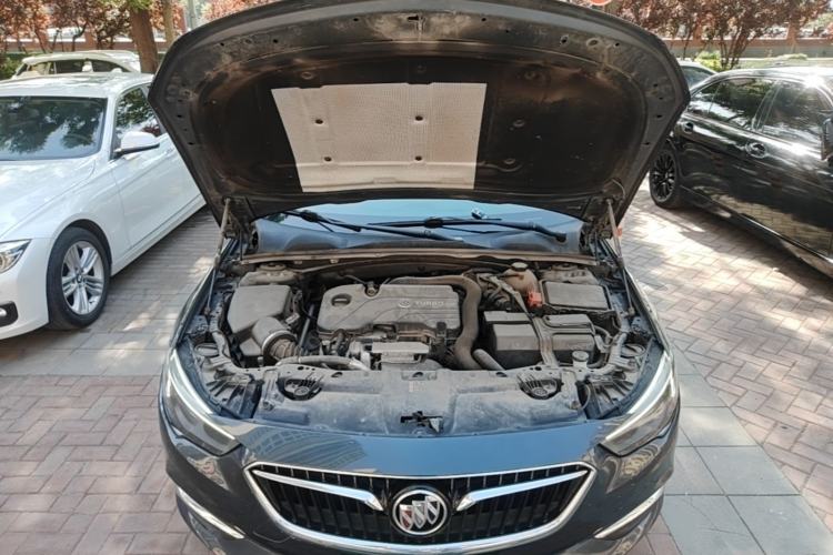 Used Buick Regal 2019 20T Elite Version China VI Standard Engine Bay
