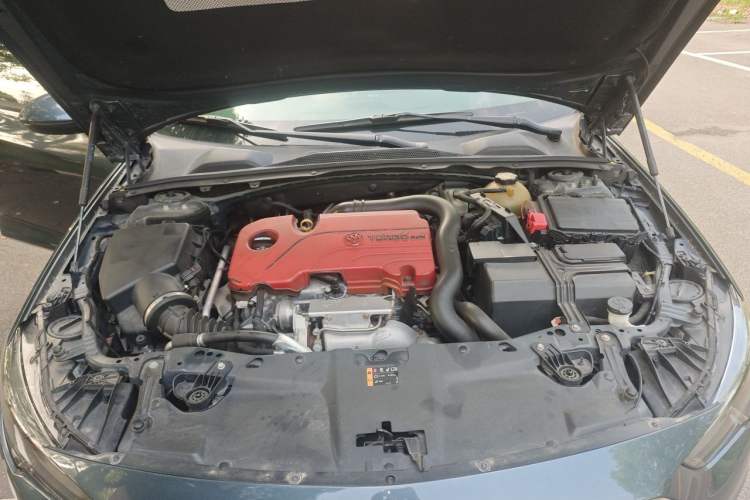 Used Buick Regal 2019 20T Elite Version China VI Standard Engine Bay