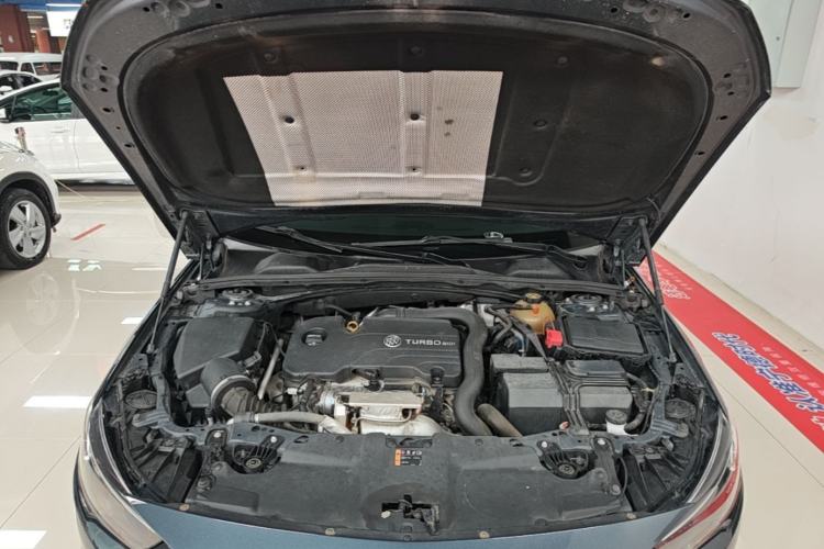 Used Buick Regal 2019 20T Elite Version China VI Standard Engine Bay