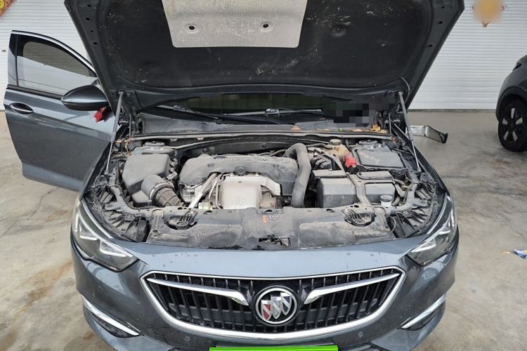 Used Buick Regal 2019 28T Luxury Edition China VI Engine Bay
