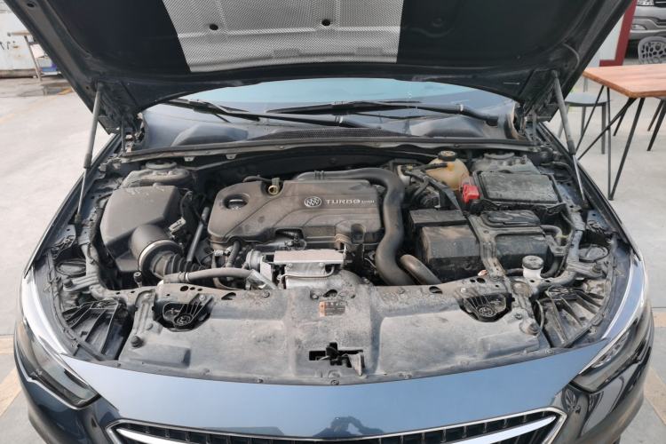 Used Buick Regal 2019 20T Elite Version China VI Standard Engine Bay