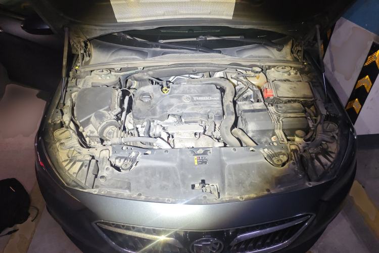 Used Buick Regal 2019 20T Elite Version China VI Standard Engine Bay