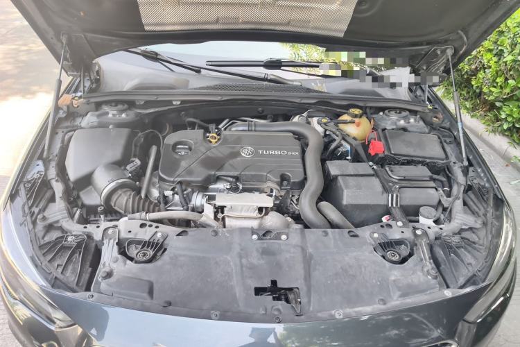 Used Buick Regal 2019 20T Luxury Model China VI Standard Engine Bay