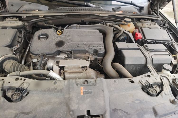 Used Buick Regal 2019 20T Elite Version China VI Standard Engine Bay