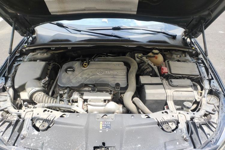 Used Buick Regal 2019 20T Elite Version China VI Standard Engine Bay