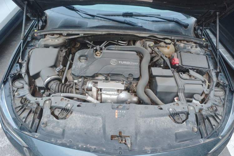 Used Buick Regal 2019 20T Elite Version China VI Standard Engine Bay