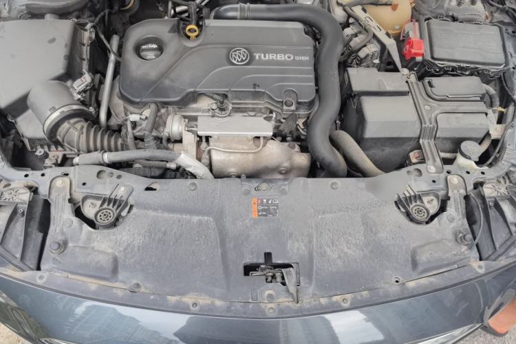 Used Buick Regal 2019 20T Elite Version China VI Standard Engine Bay