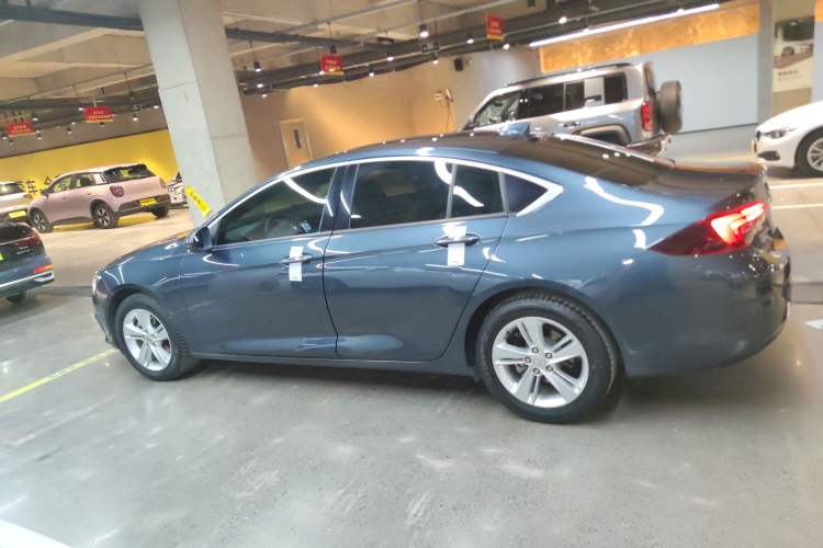 Used Buick Regal 2019 20T Elite Version China VI Standard Exterior 3
