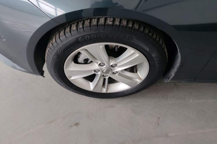Used Buick Regal 2019 20T Luxury Model China VI Standard Exterior 4