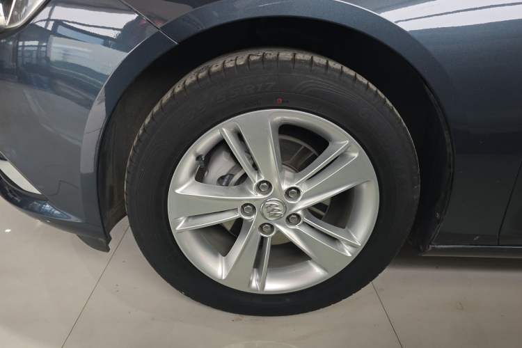 Used Buick Regal 2019 20T Elite Version China VI Standard Exterior 4