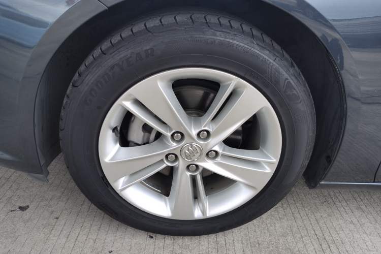 Used Buick Regal 2019 20T Elite Version China VI Standard Exterior 4