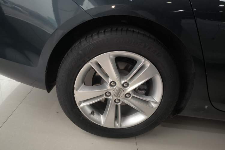 Used Buick Regal 2019 20T Elite Version China VI Standard Exterior 5