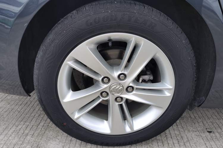 Used Buick Regal 2019 20T Elite Version China VI Standard Exterior 5