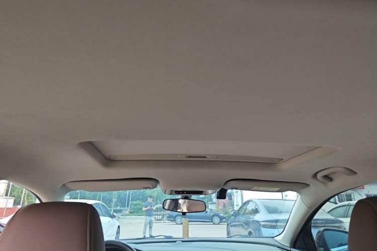 Used Buick Regal 2019 20T Elite Version China V Standard Headliner