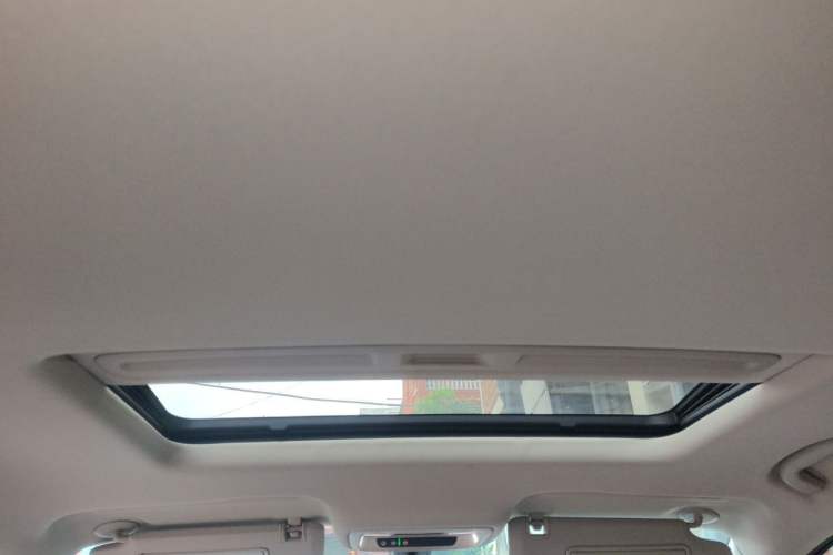 Used Buick Regal 2019 20T Elite Version China VI Standard Headliner