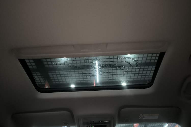 Used Buick Regal 2019 20T Elite Version China VI Standard Headliner