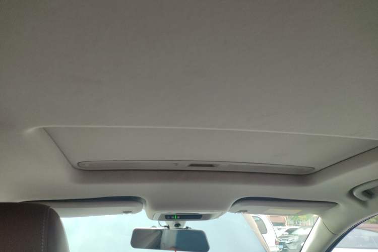 Used Buick Regal 2019 20T Elite Version China VI Standard Headliner