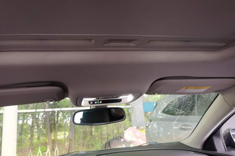 Used Buick Regal 2019 28T Luxury Edition China VI Headliner