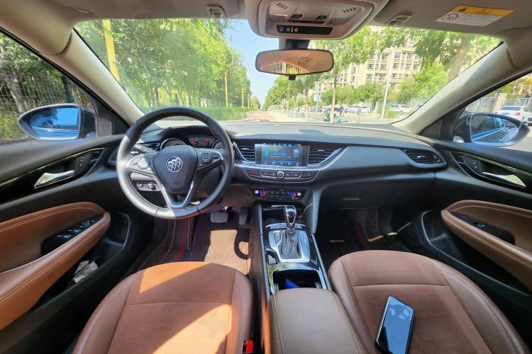 Used Buick Regal 2019 20T Elite Version China VI Standard Interior 1