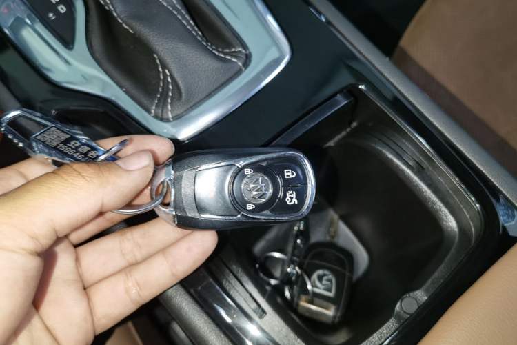 Used Buick Regal 2019 28T Luxury Edition China VI Interior 1