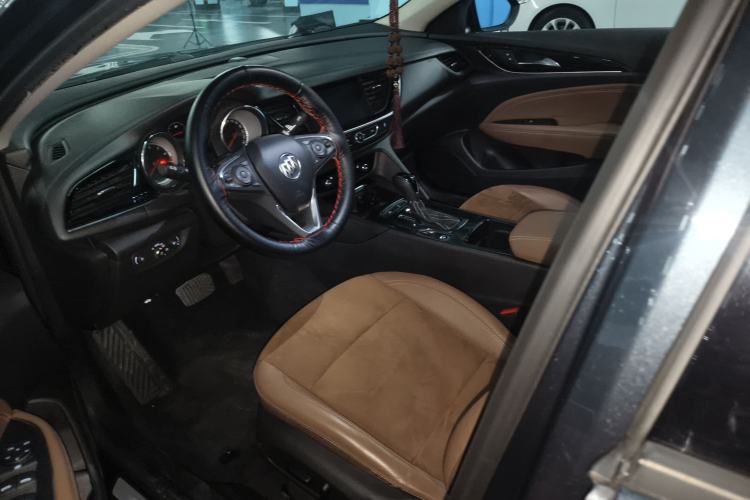 Used Buick Regal 2019 20T Elite Version China VI Standard Interior 2