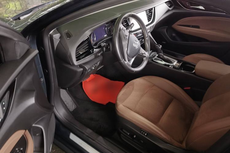 Used Buick Regal 2019 28T Luxury Edition China VI Interior 3