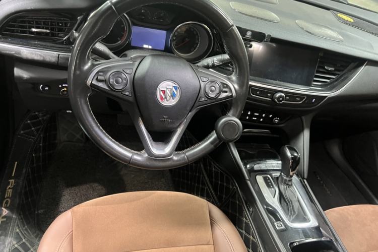 Used Buick Regal 2019 20T Elite Version China VI Standard Interior 5