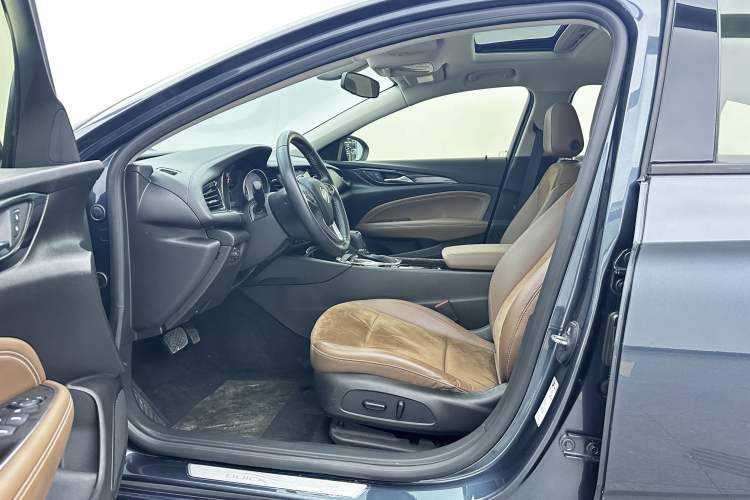 Used Buick Regal 2019 20T Elite Version China VI Standard Interior 7
