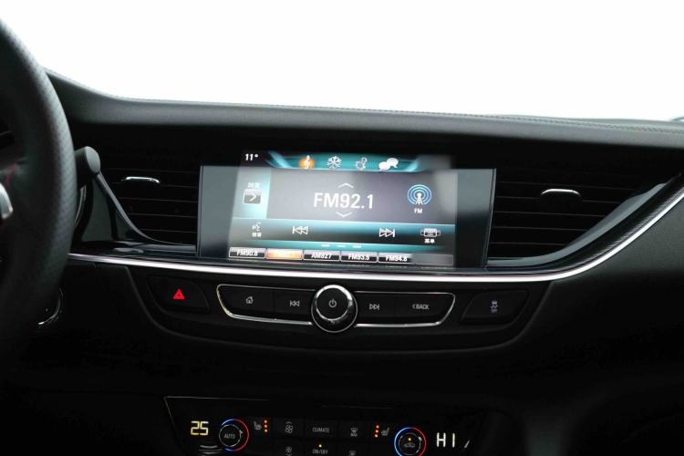 Used Buick Regal 2019 20T Elite Version China VI Standard Interior 9