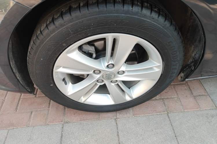 Used Buick Regal 2019 20T Elite Version China VI Standard Left Front Wheel Hub