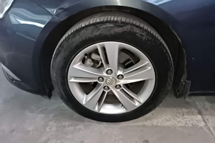 Used Buick Regal 2019 20T Luxury Model China VI Standard Left Front Wheel Hub