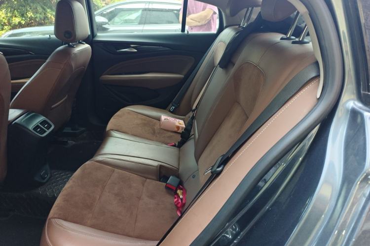 Used Buick Regal 2019 20T Elite Version China VI Standard Left Rear Seat