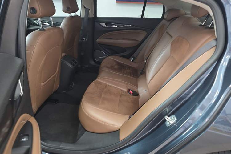 Used Buick Regal 2019 20T Elite Version China VI Standard Left Rear Seat