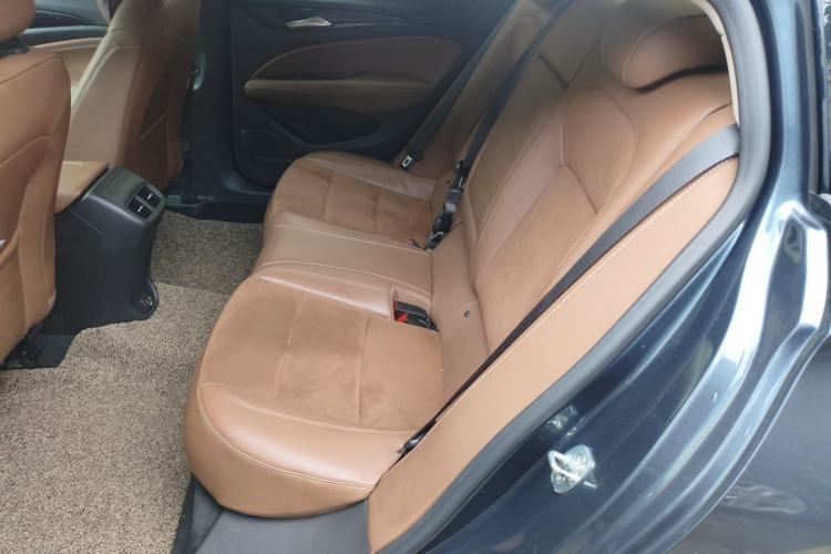 Used Buick Regal 2019 20T Elite Version China VI Standard Left Rear Seat