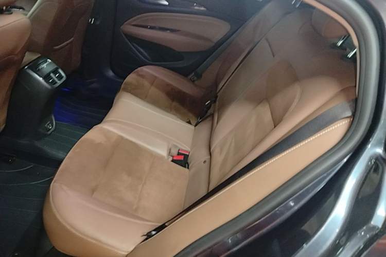 Used Buick Regal 2019 20T Elite Version China VI Standard Left Rear Seat